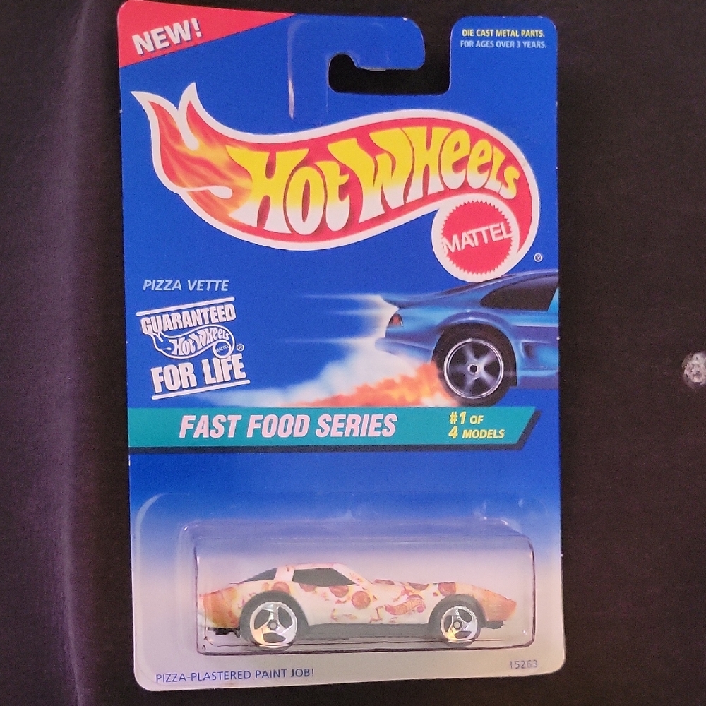 Hot Wheels Pizza Vette Die-Cast Car